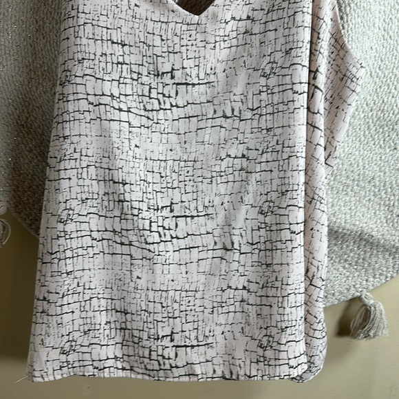 Tan adrienne tank top - Picture 3 of 5